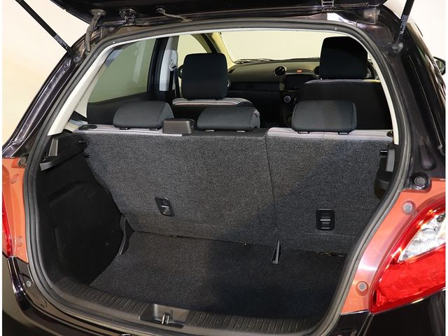 MAZDA DEMIO 2013 Image 31