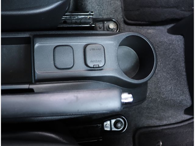 MAZDA DEMIO 2013 Image 31