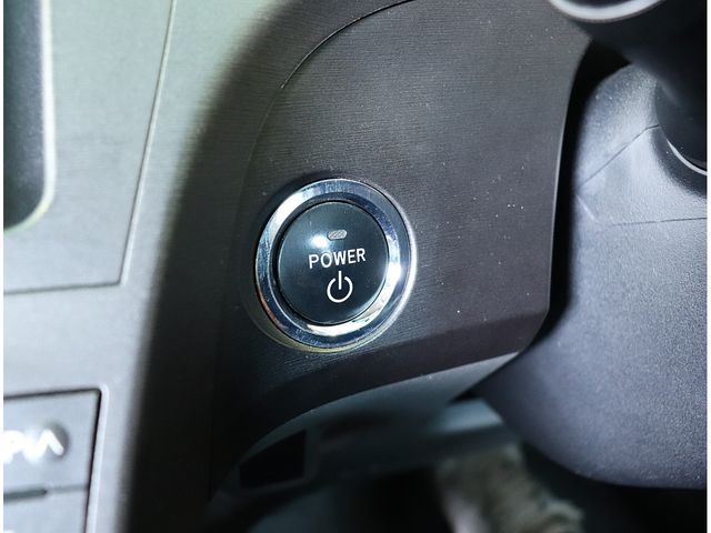 TOYOTA PRIUS 2010 Image 31