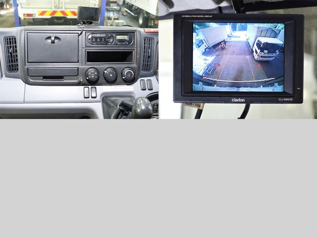 MITSUBISHI CANTER 2015 Image 31