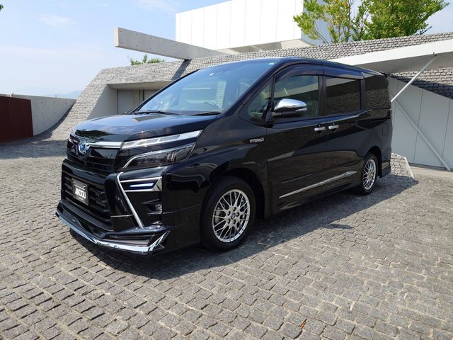 TOYOTA VOXY HYBRID 2020 Image 31
