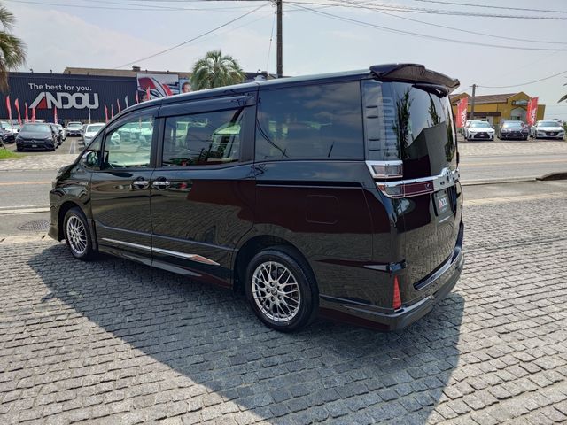 TOYOTA VOXY HYBRID 2020 Image 31