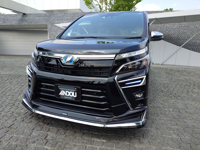 TOYOTA VOXY HYBRID 2020 Image 31