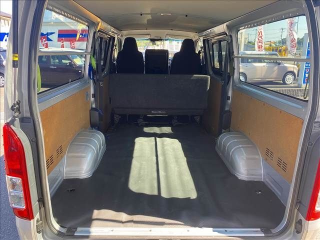 TOYOTA HIACE VAN 4WD 2024 Image 31