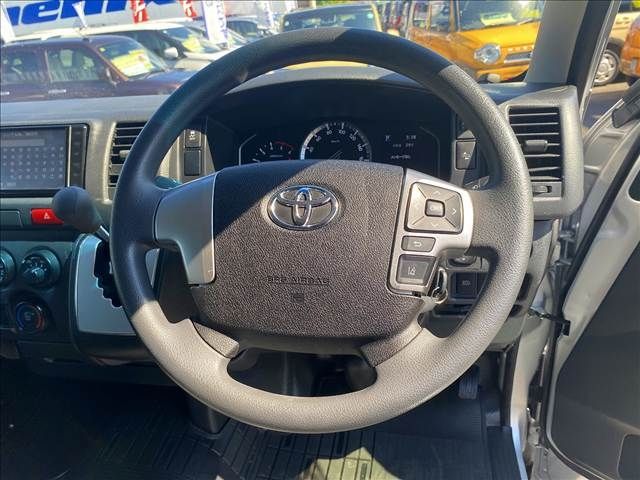 TOYOTA HIACE VAN 4WD 2024 Image 31