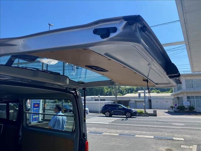 TOYOTA HIACE VAN 4WD 2024 Image 31