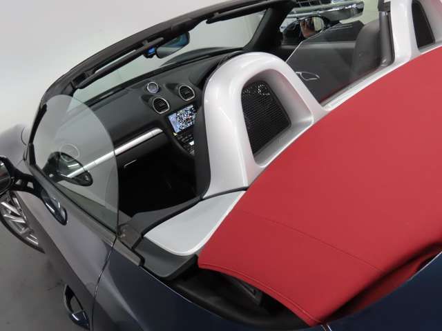 PORSCHE 718BOXSTER 2019 Image 31