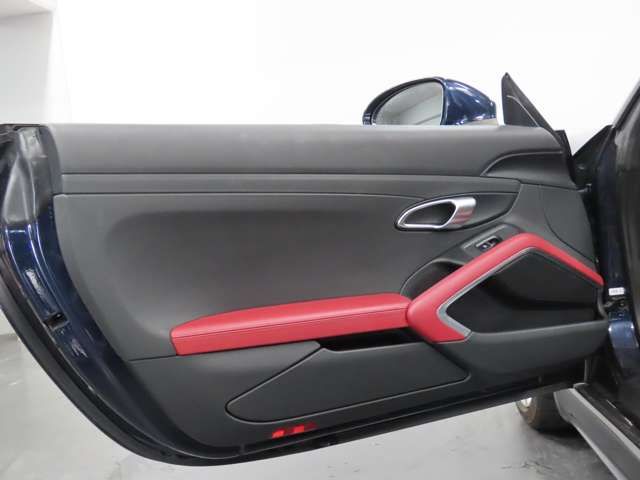 PORSCHE 718BOXSTER 2019 Image 31