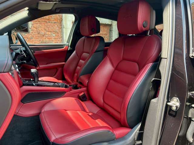 PORSCHE MACAN 2023 Image 31