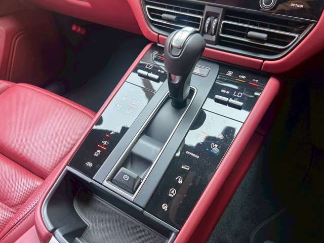 PORSCHE MACAN 2023 Image 31