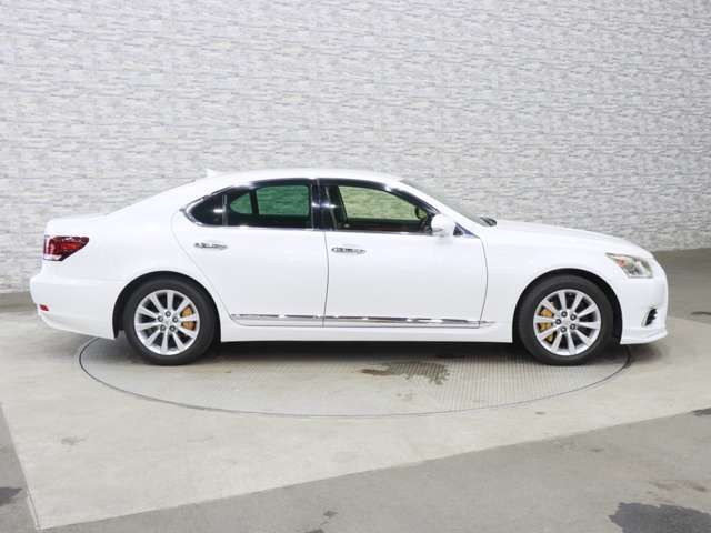 TOYOTA LEXUS LS460 2013 Image 31
