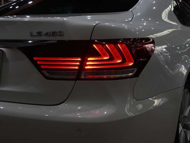 TOYOTA LEXUS LS460 2013 Image 31