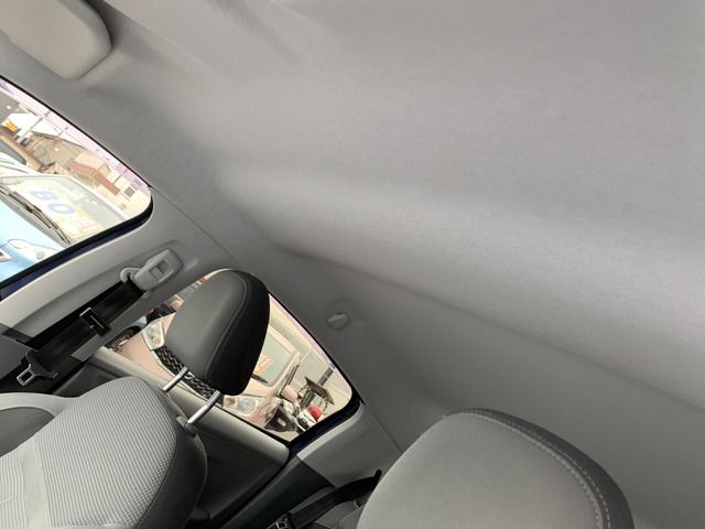 PEUGEOT 208 2013 Image 31