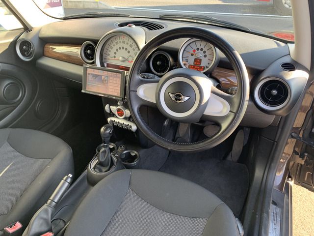 BMW MINI COOPER CLUB 2009 Image 31