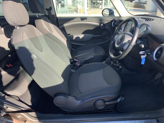 BMW MINI COOPER CLUB 2009 Image 31