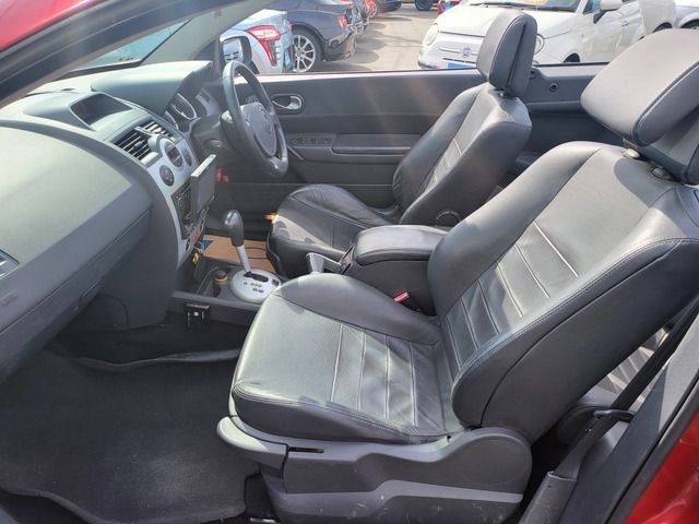 RENAULT MEGANE OPEN 2007 Image 31