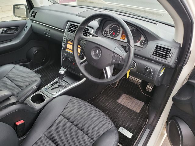 MERCEDES BENZ B CLAS 2011 Image 31