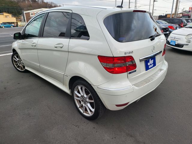 MERCEDES BENZ B CLAS 2011 Image 31