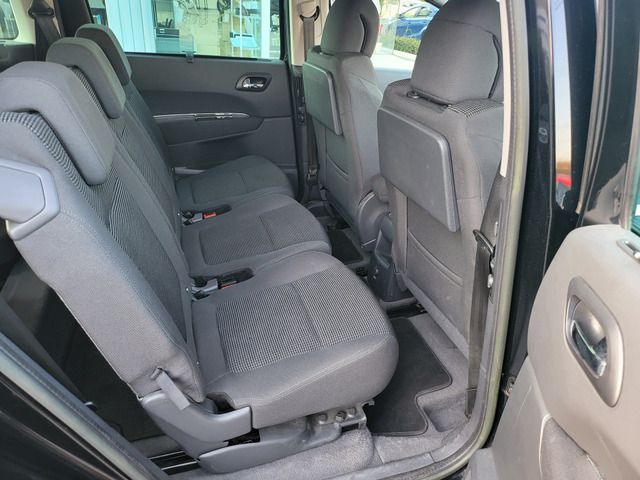 PEUGEOT 5008 2013 Image 31