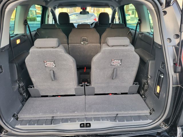 PEUGEOT 5008 2013 Image 31