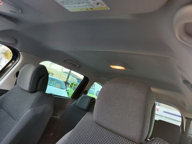 PEUGEOT 5008 2013 Image 31