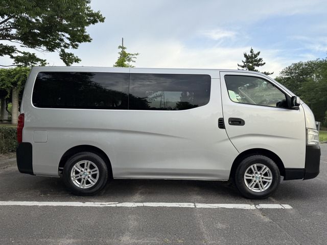 NISSAN NV350 CARAVAN 4WD 2013 Image 31