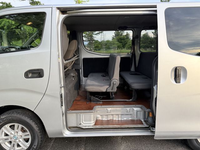 NISSAN NV350 CARAVAN 4WD 2013 Image 31