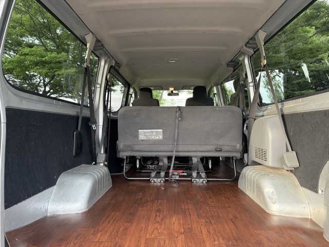 NISSAN NV350 CARAVAN 4WD 2013 Image 31