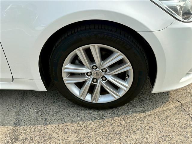 TOYOTA CROWN SEDAN 2015 Image 31