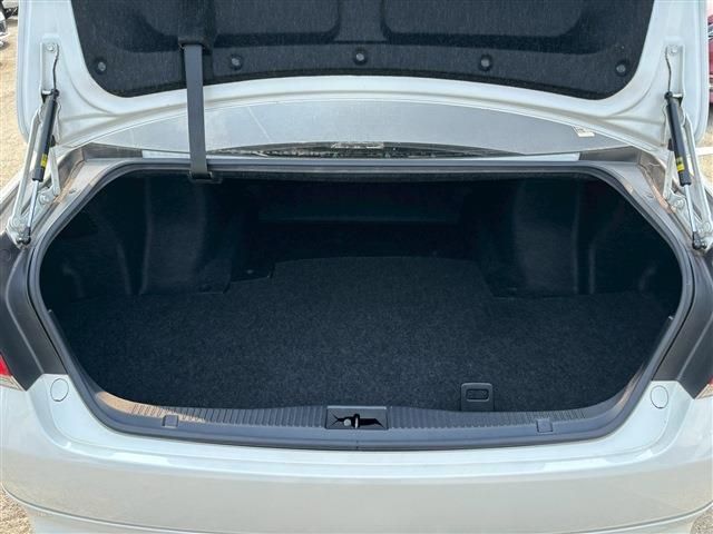 TOYOTA CROWN SEDAN 2015 Image 31