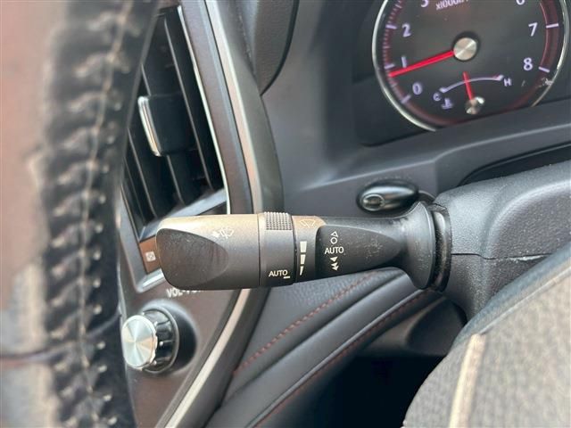 TOYOTA CROWN SEDAN 2015 Image 31