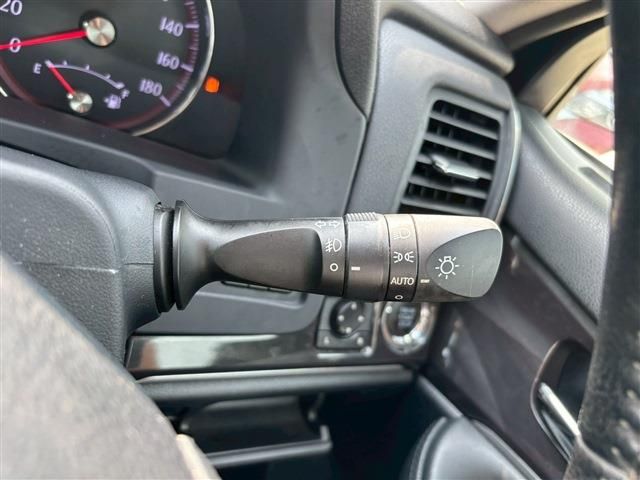 TOYOTA CROWN SEDAN 2015 Image 31