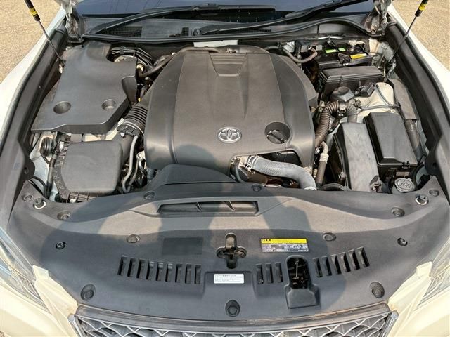 TOYOTA CROWN SEDAN 2015 Image 31