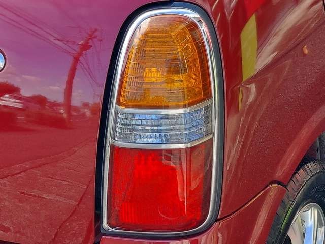 DAIHATSU MIRA GINO 2000 Image 31