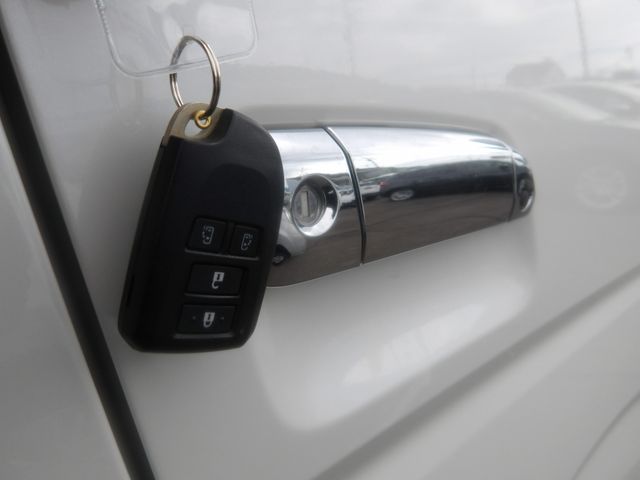 TOYOTA HIACE VAN 2WD 2019 Image 31