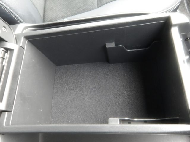 TOYOTA HIACE VAN 2WD 2019 Image 31