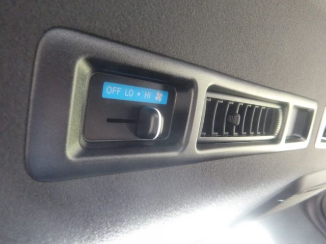 TOYOTA HIACE VAN 2WD 2019 Image 31