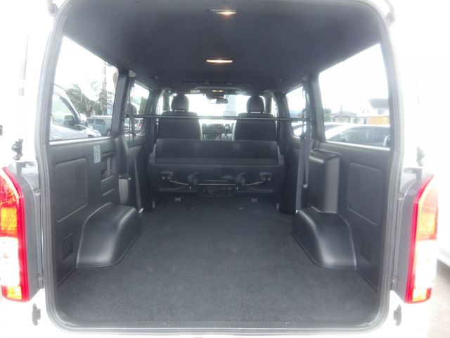 TOYOTA HIACE VAN 2WD 2019 Image 31