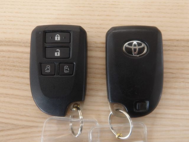 TOYOTA HIACE VAN 2WD 2019 Image 31