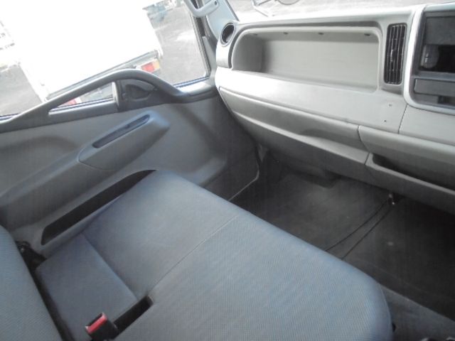 MITSUBISHI CANTER 2018 Image 31