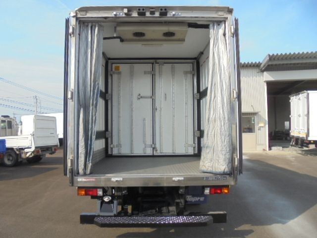 MITSUBISHI CANTER 2018 Image 31