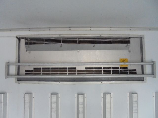 MITSUBISHI CANTER 2018 Image 31