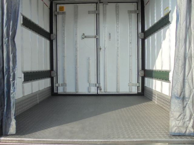 MITSUBISHI CANTER 2018 Image 31