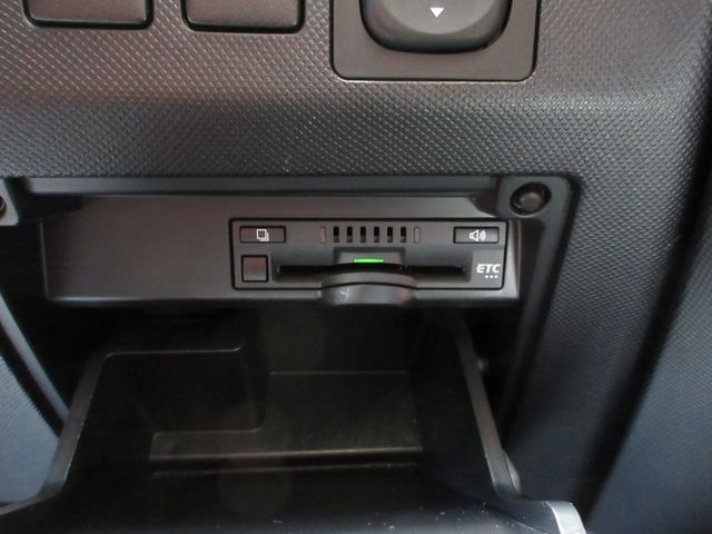 TOYOTA ESTIMA 2016 Image 31