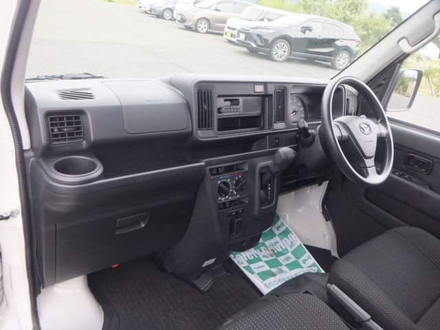 DAIHATSU HIJET CARGO 4WD 2019 Image 31