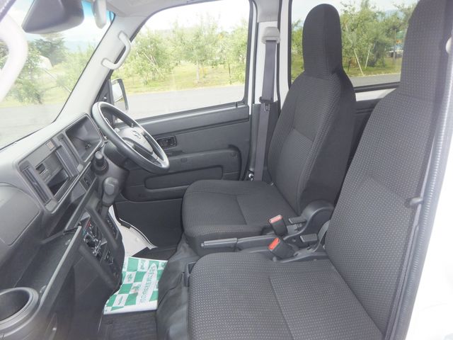 DAIHATSU HIJET CARGO 4WD 2019 Image 31