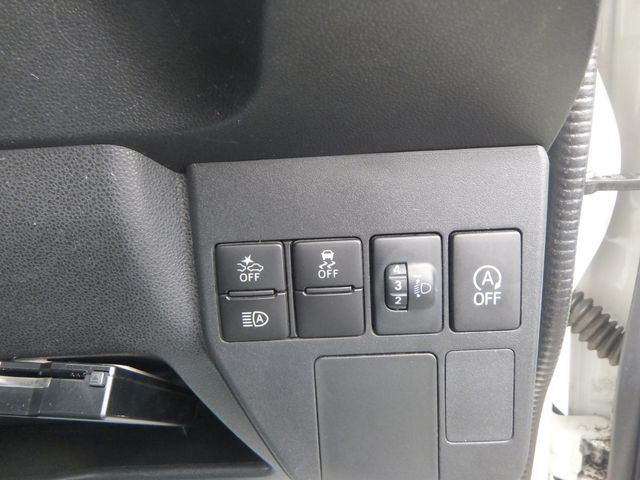 DAIHATSU HIJET CARGO 4WD 2019 Image 31