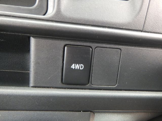 DAIHATSU HIJET CARGO 4WD 2019 Image 31