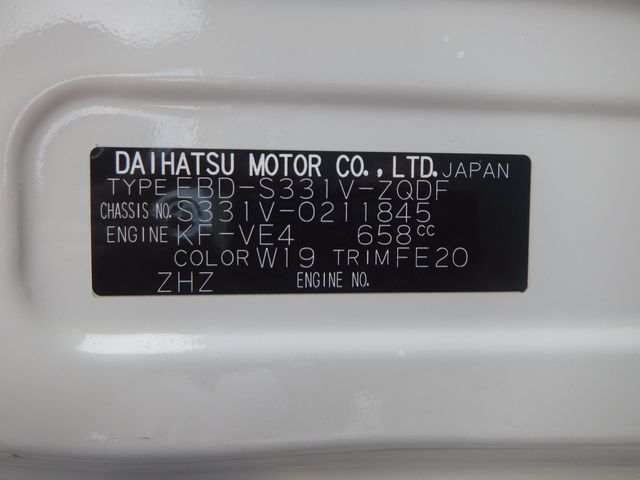 DAIHATSU HIJET CARGO 4WD 2019 Image 31