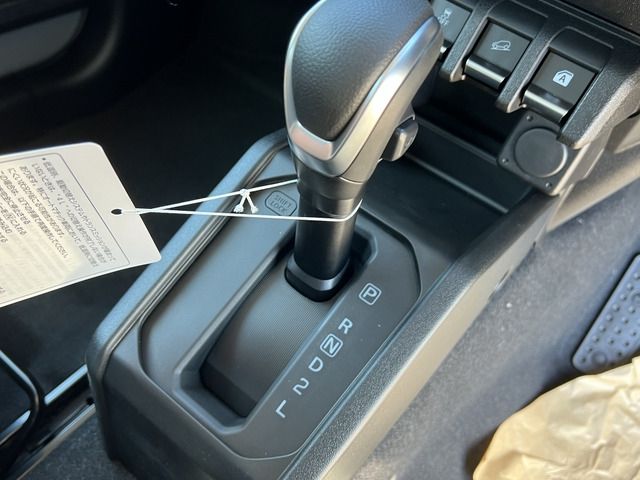 SUZUKI JIMNY 4WD 2024 Image 31